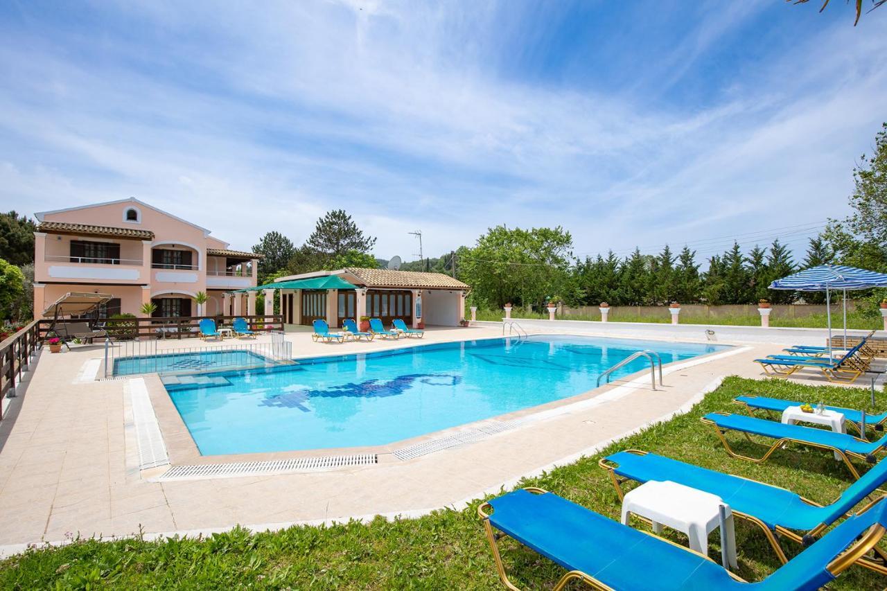 Nikos Pool Apartments - Ground Floor 斯达林 外观 照片
